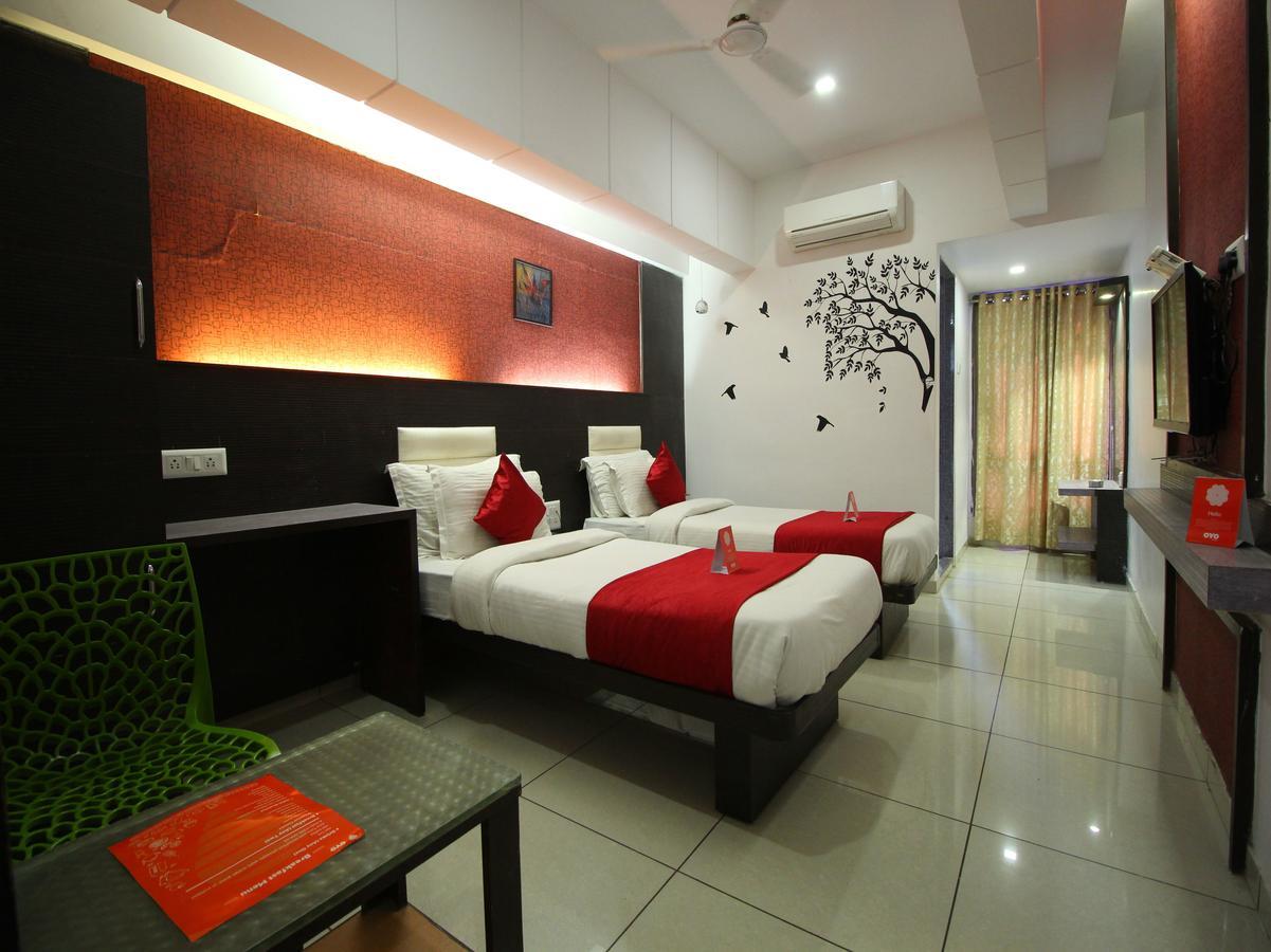 Hotel Salute Ahmedabad Exterior foto