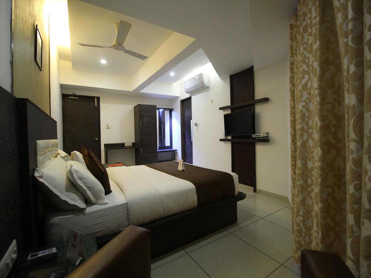 Hotel Salute Ahmedabad Exterior foto