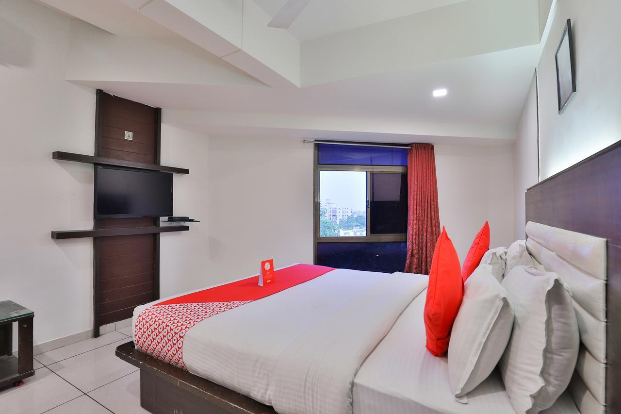 Hotel Salute Ahmedabad Exterior foto
